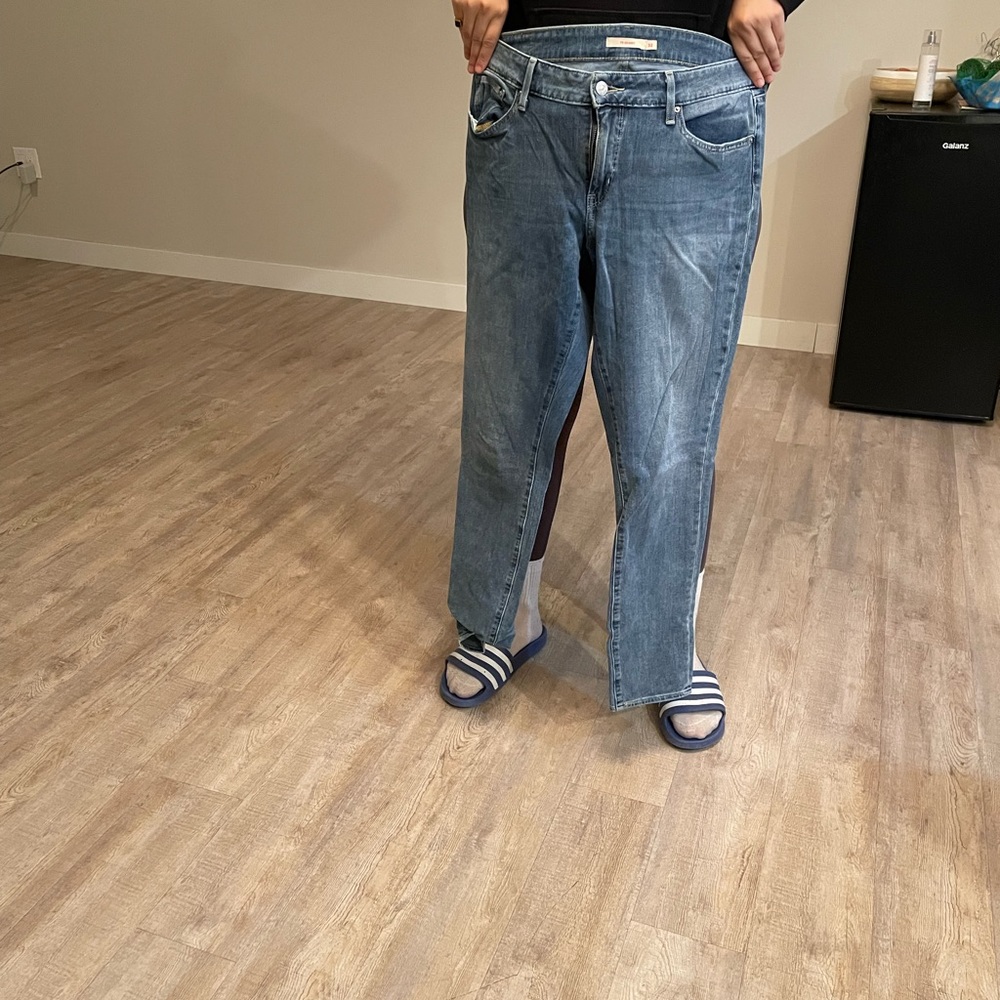 Levis jeans